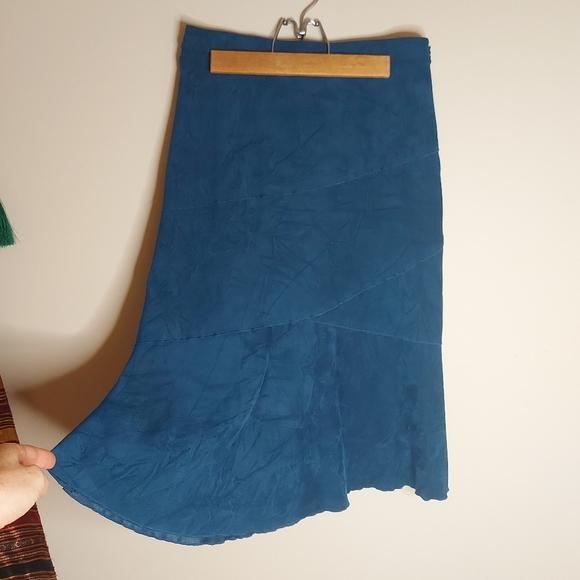 Ultrasuede flared midi skirt - Picture 4 of 7